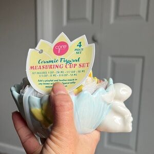 Ceramic Figural Measuring Cup Set